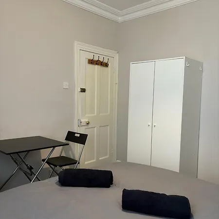 Superb Double Near Croke Park - 6 Penzion