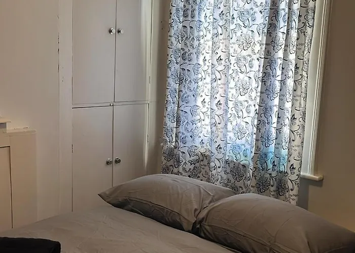 Superb Double Near Croke Park - 6 Dublin