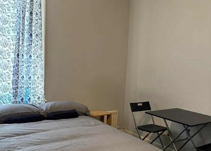 Konukevi Superb Double Near Croke Park - 6