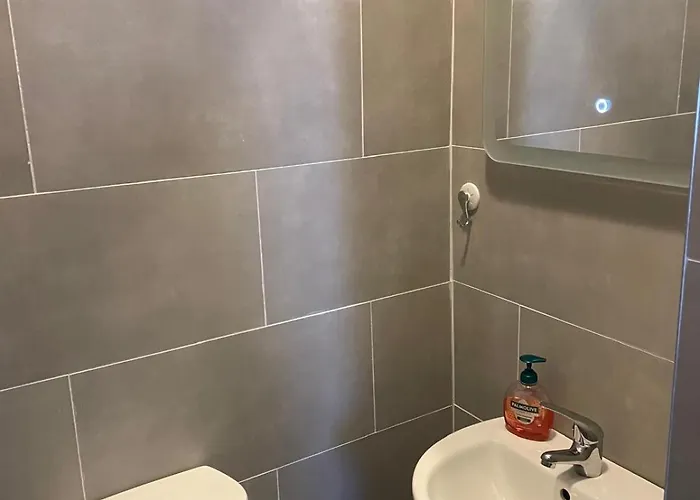 Superb Double Near Croke Park - 6 Penzion Dublin