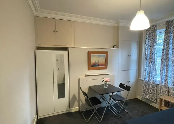 Superb Double Near Croke Park - 6 Penzion